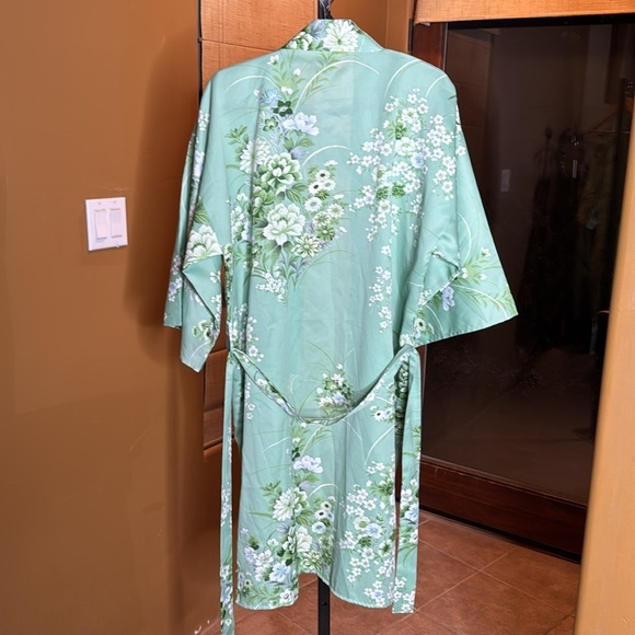 Vintage EXCELLENT QUALITY Brand Made In Japan Kimono Robe One Size Green White - Picture 6 of 6